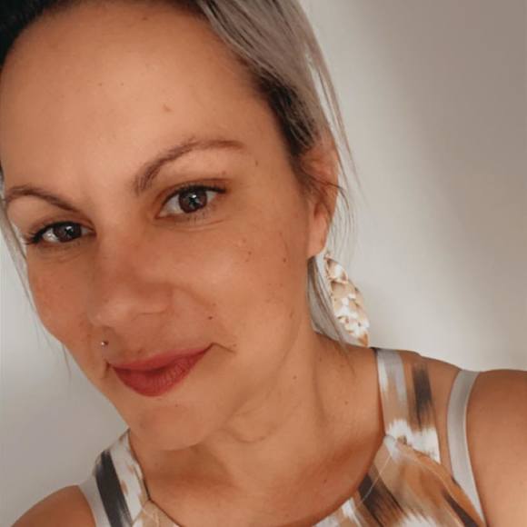 Meet your Posher, Danielle - Picture 1 of 1